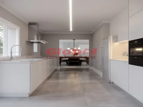 Moradia em Banda T4+1