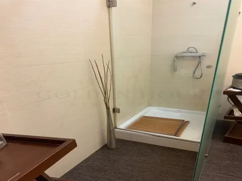 Commercial Space 150sqm Costa Cabral, Porto