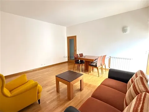 Apartamento T2 próximo à Casa da Música, Porto