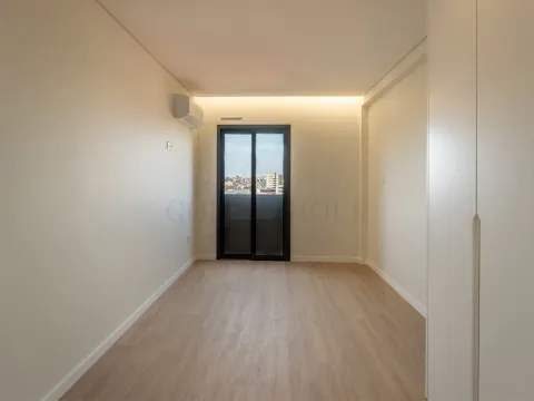Apartamento T3 nas Devesas, Vila Nova de Gaia