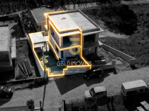 Vivienda Adosada T2+2