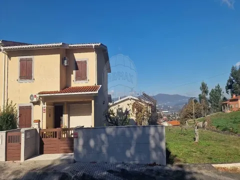 Moradia T3 para arrendamento