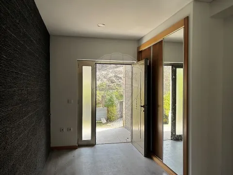 Moradia T3 para venda