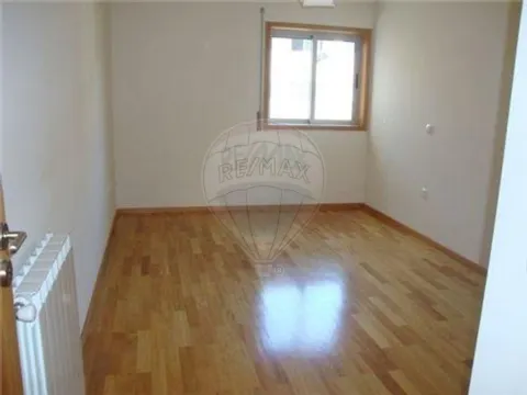 Apartamento T3 para arrendamento
