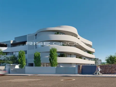 Apartamento T2 em construção na Praia dos Lavadores