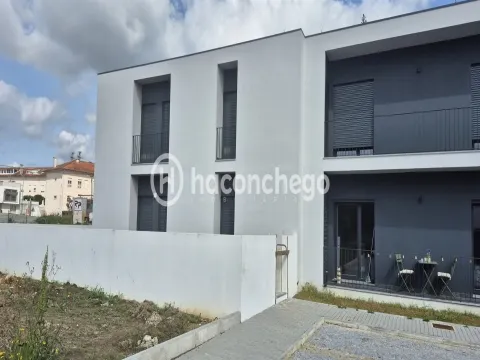 Apartamento T3 com garagem em Arcozelo, Barcelos