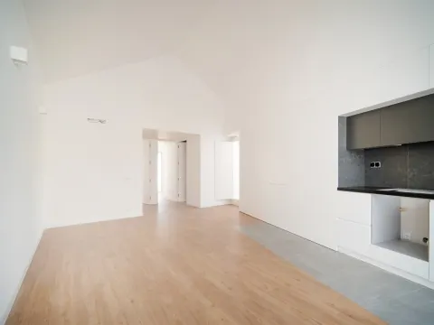 Moradia T2 a 2 minutos da Praia da Areia Branca