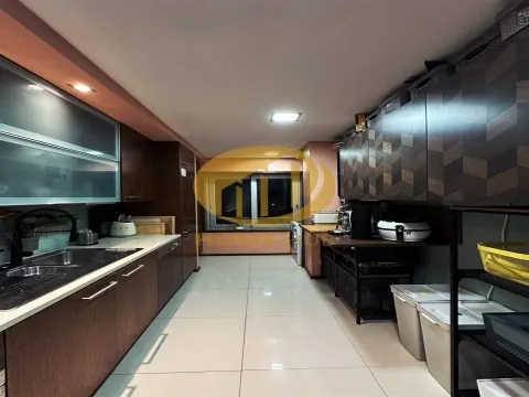 Apartamento T3 com Suite e Estacionamento – Cedofeita, Porto