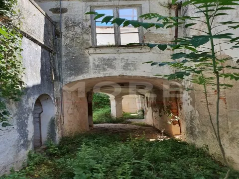 Palácio no Centro de Vila Viçosa