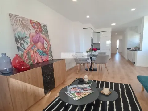 Apartamento T3 totalmente Renovado e mobilado em Benfica