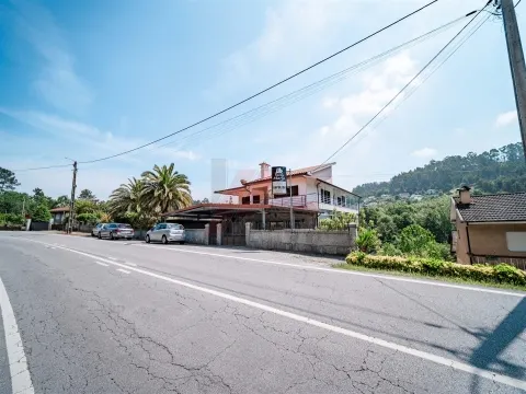 PRÉDIO COM VÁRIAS FRAÇÕES!