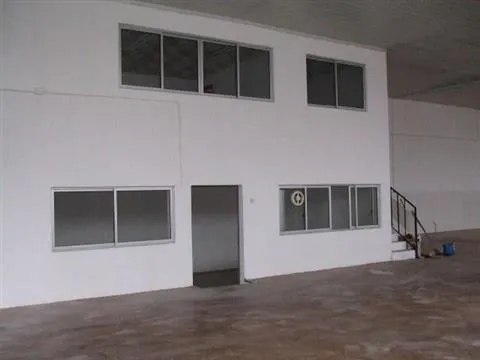 Armazém / Pavilhão - Sineiro