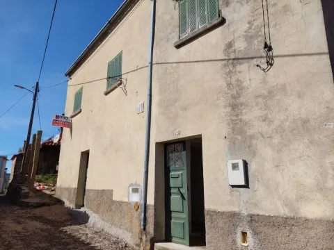 Detached house to restore T2