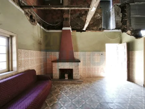 Casa da Ristrutturare 4 Vani