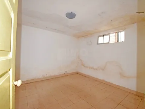 Detached house to restore T2