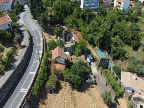 Investimento / entrada da  Covilhã - 2 Artigos Urbanos 1 - Rústico