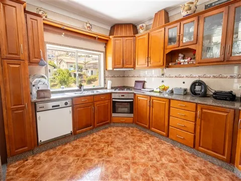 Moradia T5 em Santa Eulália, Vizela