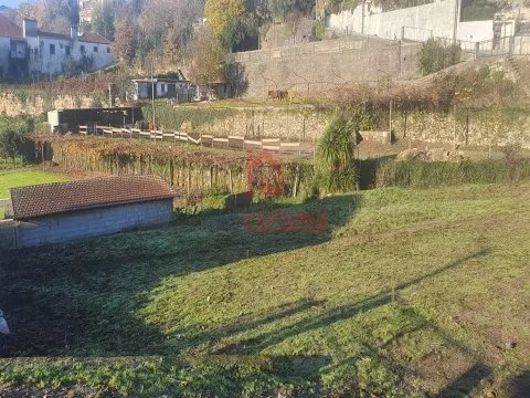 Terreno para construção com 4.340m2 em Sanfins Ferreira, Paços de Ferreira