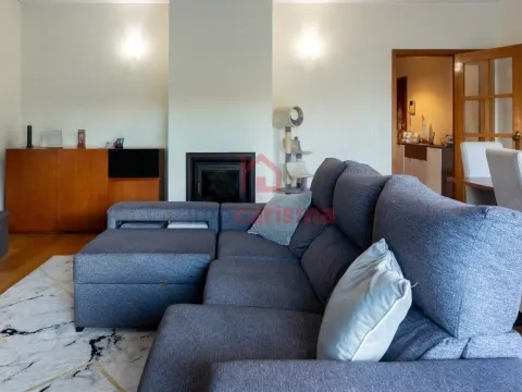 Apartamento T3 a 200m da praia Pedras do Corgo em Lavra, Matosinhos