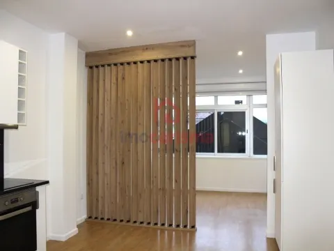 Apartamento T0 Totalmente Remodelado no Centro de Santo Tirso