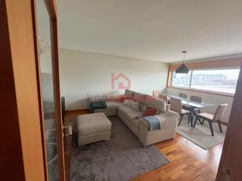 Apartamento T2 para Arrendamento na Senhora da Hora, Matosinhos