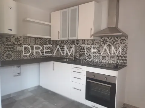Apartamento T2 Remodelado Setúbal - Qta. Alves da Silva