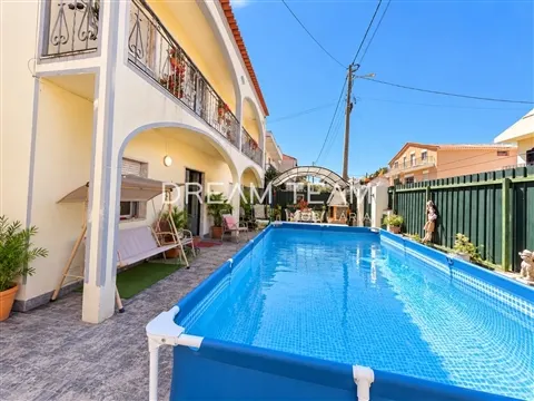 Nova Entrada Moradia T3+2 Quinta do Conde