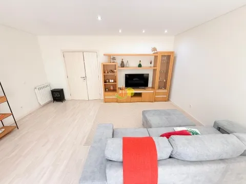 T3 c/ Garagem Dupla - Qta da  Borloteira