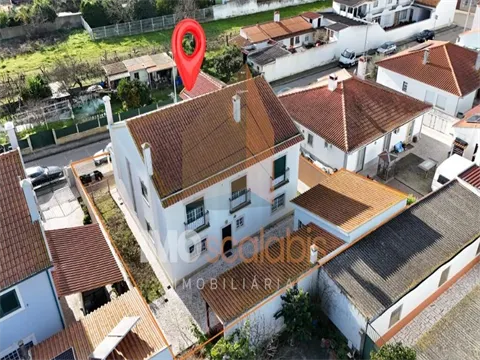 Maison 4 Chambre(s)