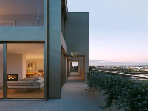 Apartamiento duplex de 3 habitaciones