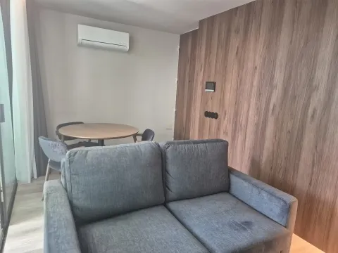 Flat T1