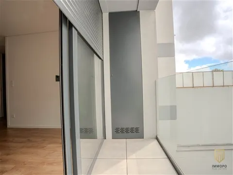 Appartement T1 Moderne à Louer à Porto | Balcon et Parking | Proche Hôpital São João