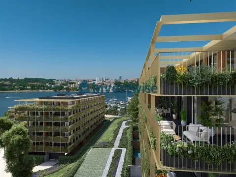 Apartamento T3 De Luxo Com Varanda & 2 Lugares de Garagem