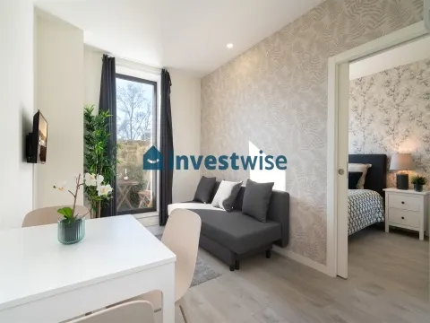 Modern Arquitecture Building With 13 Units In Downtown With Airbnb Licence