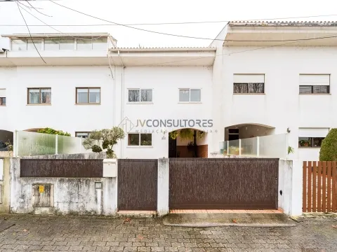 Moradia em Banda T3