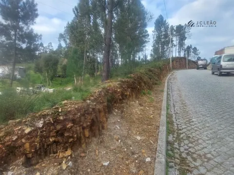 Terreno com 8967m2 para construção em Recarei.