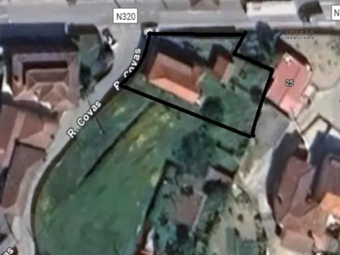 Moradia Isolada em Pedra para Recuperar em Abragão, Penafiel