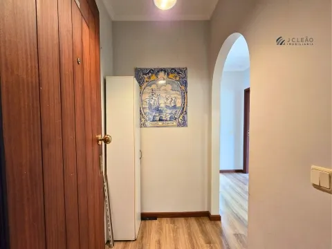 T4 House in Magueija with plenty of light and views over the mountain.