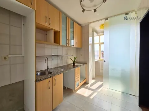 T4 House in Magueija with plenty of light and views over the mountain.