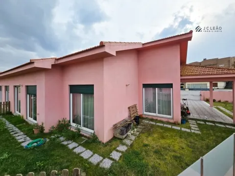 Maison jumelée 3 Chambre(s)