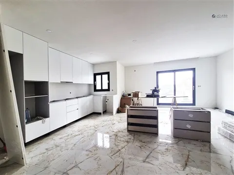Apartment Floor Dwelling T3