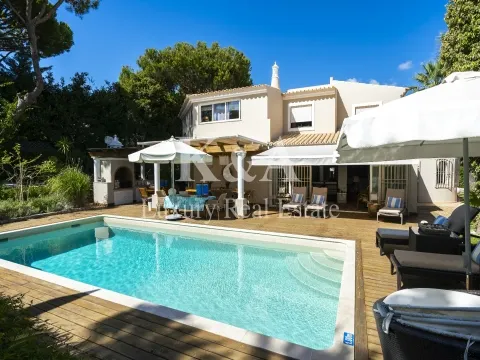 5 Bedroom Villa in Dunas Douradas,Vale do Lobo.