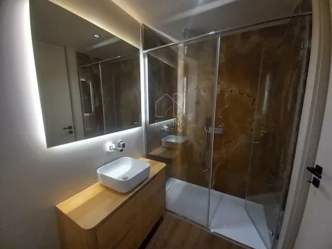 Moradia T3 NOVA com piscina em Braga