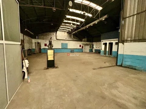 Armazém, Industria em Oliveira do Douro