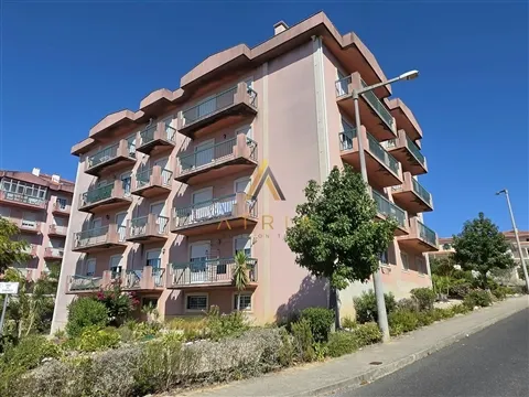 Apartamento T3 | Urbanização Vale Grande | Telheiro, Leiria