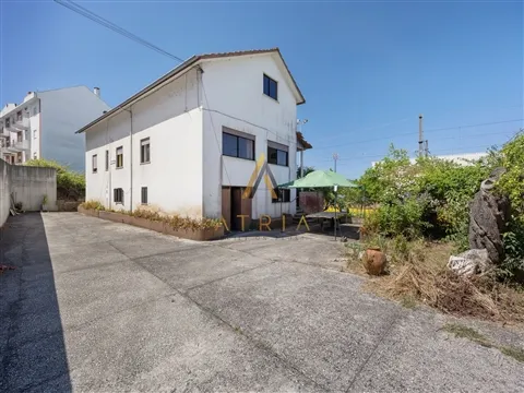 Moradia T7 Pombal | Elevado potencial de desenvolvimento Imobiliário