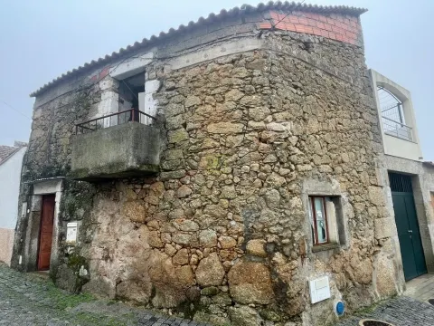 Oportunidade Única de Investimento e Sonho: Reconstrua a Sua História em Póvoa de Rio de Moinhos. 🏡