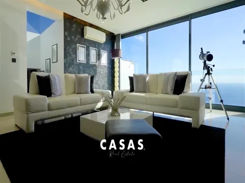 Luxuosa Villa T4 com Piscina + Apartamento T1 - Arco da Calheta