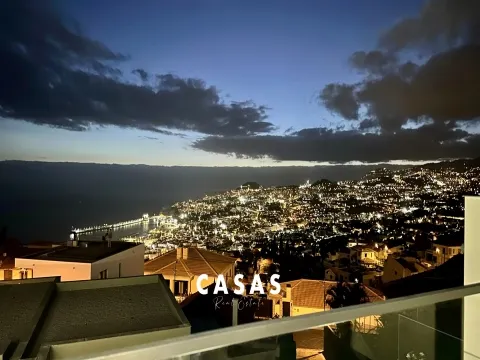 Moradia T3 com piscina e vista sobre o Funchal