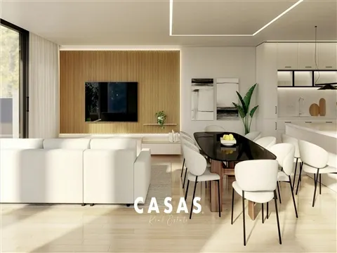  Moradia Geminada com 3 Suítes, Piscina privada, ar-condicionado e garagem para 2 viaturas.